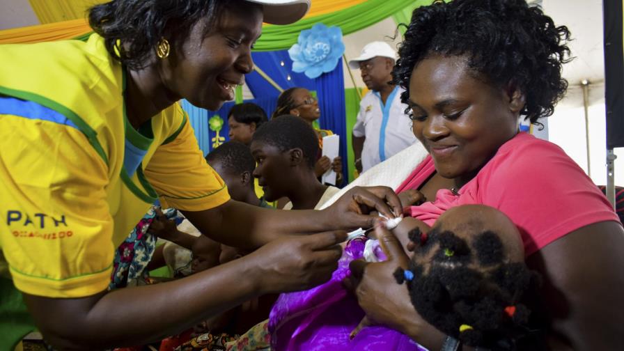 Kenia comienza a vacunar a niños contra la malaria Kenia comienza a vacunar a niños contra la malaria