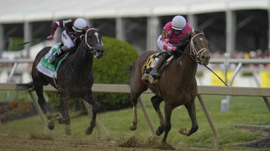 Jinete Irad Ortiz Jr. sufre caída; descartado para Belmont