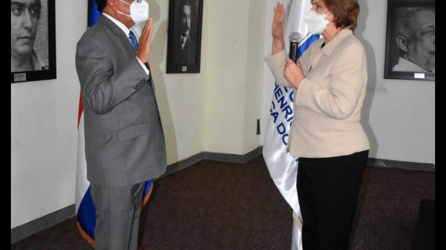 El escritor Rafael Peralta Romero fue designado director general de la Biblioteca Nacional