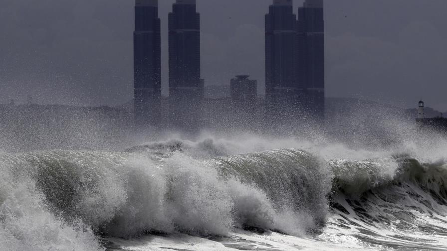 Fuerte tifón amenaza las dos Coreas Fuerte tifón amenaza las dos Coreas