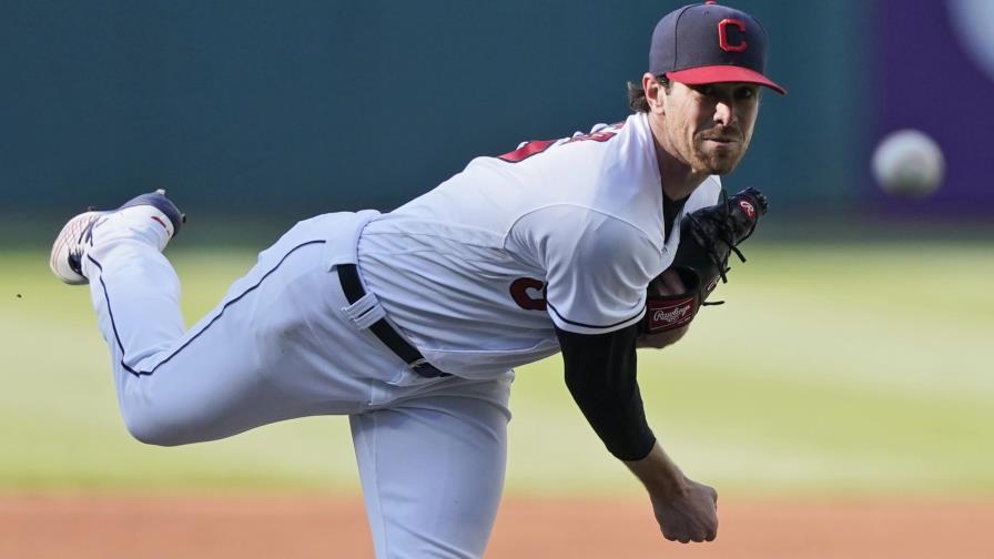 Bieber extiende récord de ponches; Indios se imponen