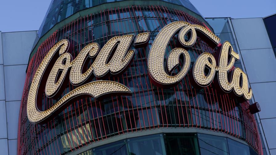 Pandemia causa fuerte caída en ventas de Coca-Cola