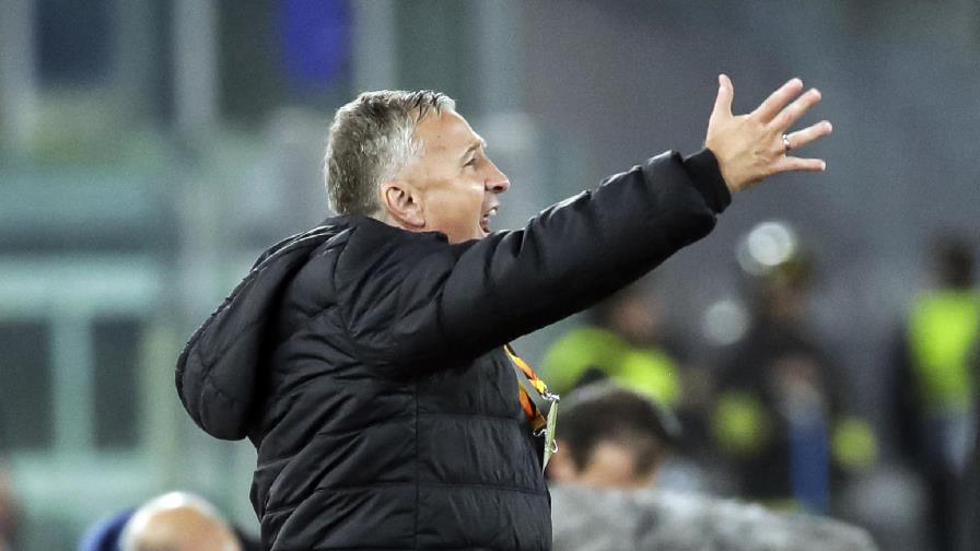 Hospitalizan a Petrescu tras dar positivo por coronavirus