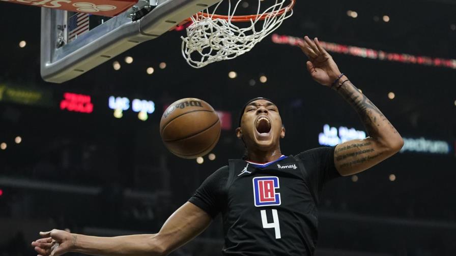 Novato Brandon Boston guía a Clippers a triunfo ante Celtics