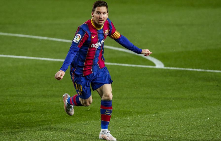 Messi llega y queda confinado en predio de Argentina