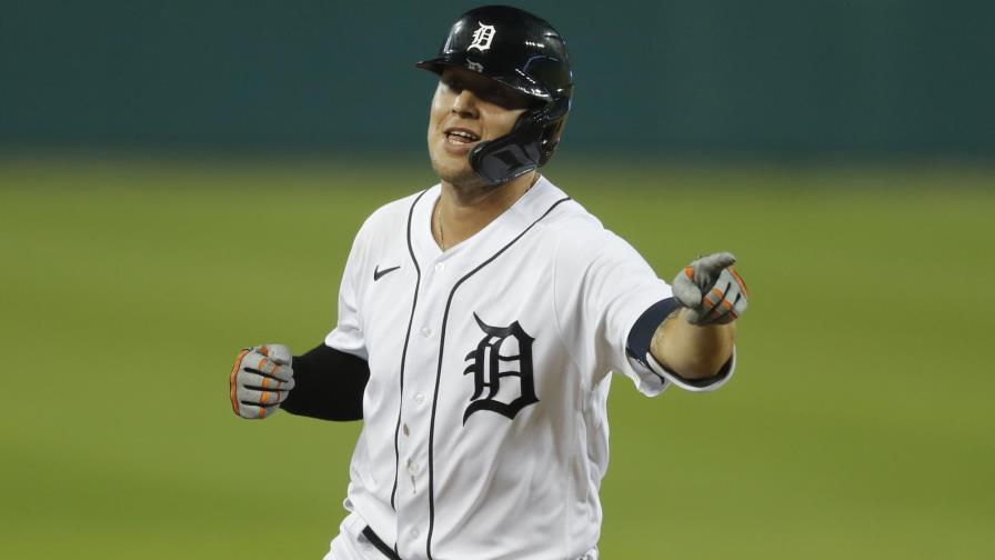 Tigres remontan y superan a Reales