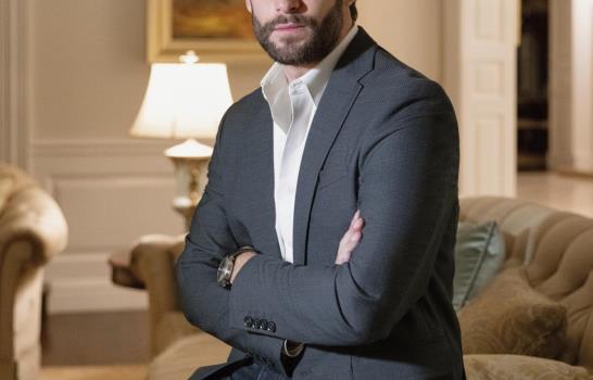 El drama se intensifica en “Luis Miguel, La serie”
