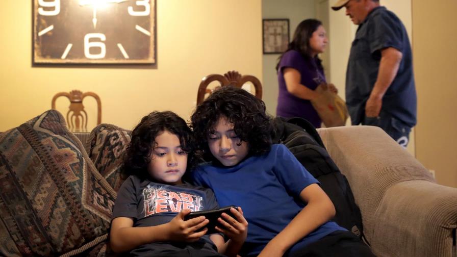 Treintañeros enfrentan alto riesgo ante futuro del DACA