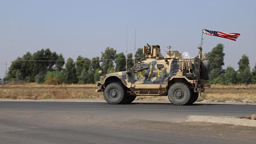 Siria: Arrojan papas a soldados de EEUU en retirada