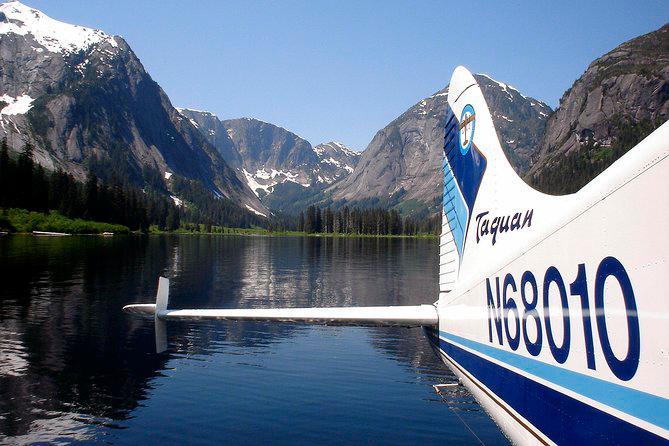 Alaska: Logran sacar restos de víctimas de caída de avioneta