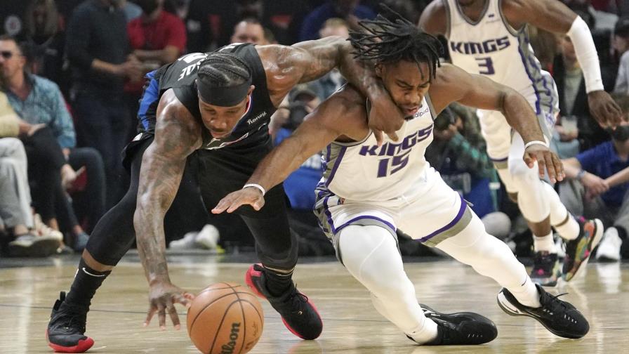 Kings aplastan 124-115 a Clippers mermados por las bajas