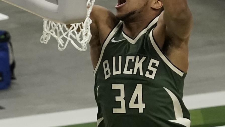 Antetokounmpo repite juego y Bucks ganan 134-101 a Knicks