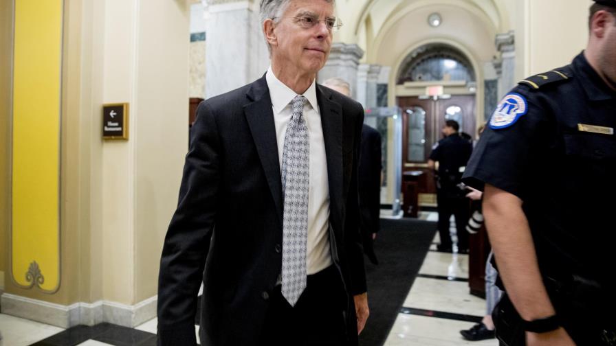 Diplomático: Trump vinculó ayuda a Ucrania con investigación