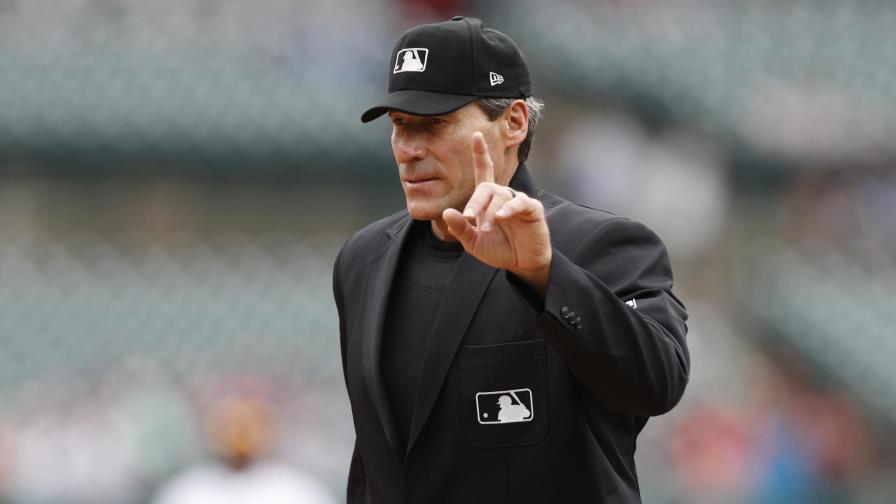 Presentan declaraciones en caso de umpire cubano Presentan declaraciones en caso de umpire cubano