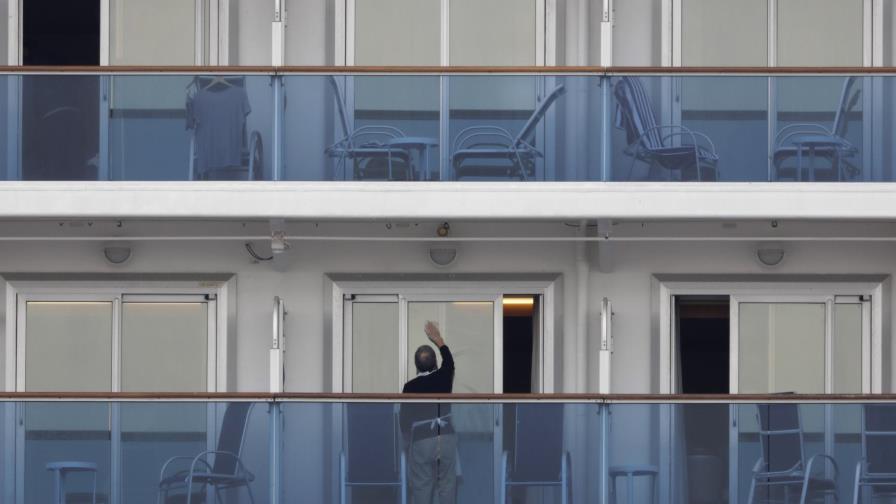 EEUU repatriará a sus ciudadanos en crucero aislado en Japón EEUU repatriará a sus ciudadanos en crucero aislado en Japón