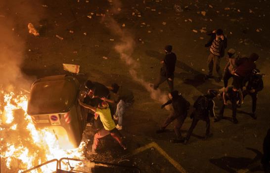 Barcelona vive jornada de protestas en pro de separatistas