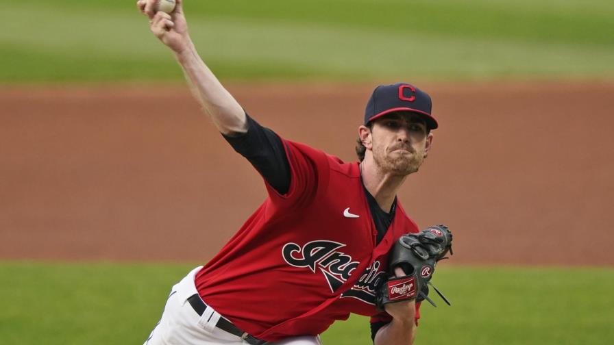 Bieber destaca en triunfo de Indios ante Medias Blancas Bieber destaca en triunfo de Indios ante Medias Blancas