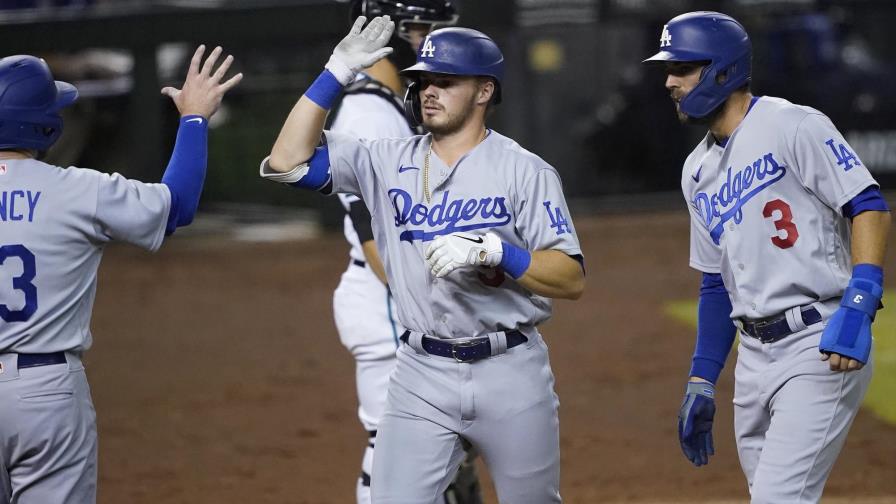 Los Dodgers ganan a los Diamondbacks 10-9 en 10 innings