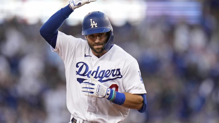 Taylor pega 3 jonrones y Dodgers sobreviven ante Bravos Taylor pega 3 jonrones y Dodgers sobreviven ante Bravos