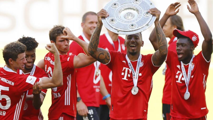 Boateng narra a compañeros de Bayern su dolor por el racismo Boateng narra a compañeros de Bayern su dolor por el racismo
