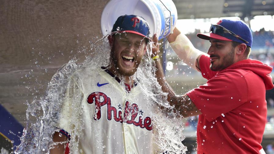 Wheeler luce y Filis hilan 8 victorias; ganan 3-0 a Mets