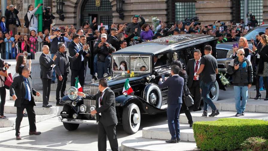 Finalmente, comienza el esperado homenaje a José José en México Finalmente, comienza el esperado homenaje a José José en México