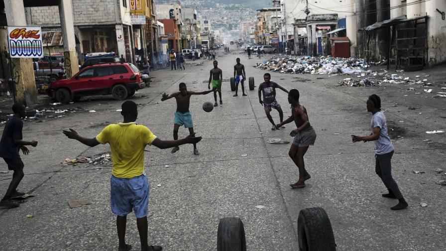 Huelga en protesta por falta de seguridad paraliza Haití