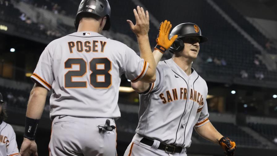 Gigantes frenan en el 10mo una remontada de Diamondbacks