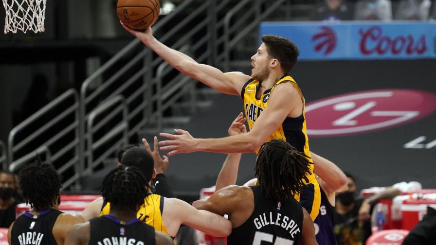 Pacers y Hornets intentan cambiar su fortuna en playoffs