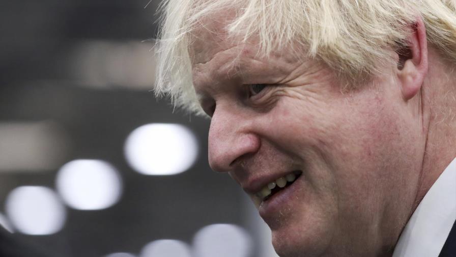 Johnson promete revolución industrial ecológica británica