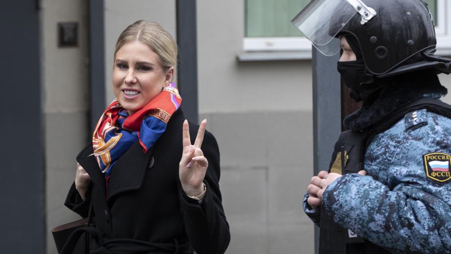 Tribunal ruso sentencia a allegada de Navalny