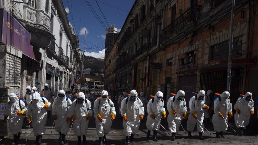 Fútbol boliviano declara emergencia y reduce sueldos