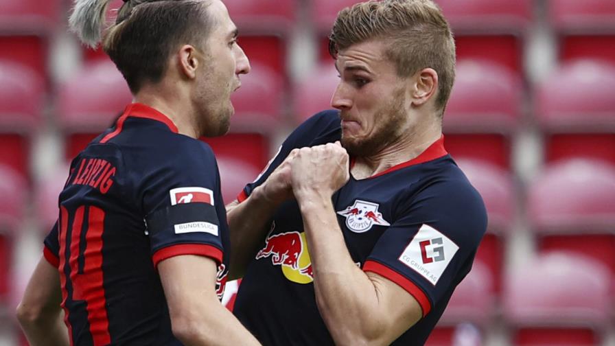 Leipzig y Augsburgo golean como visitantes en la Bundesliga
