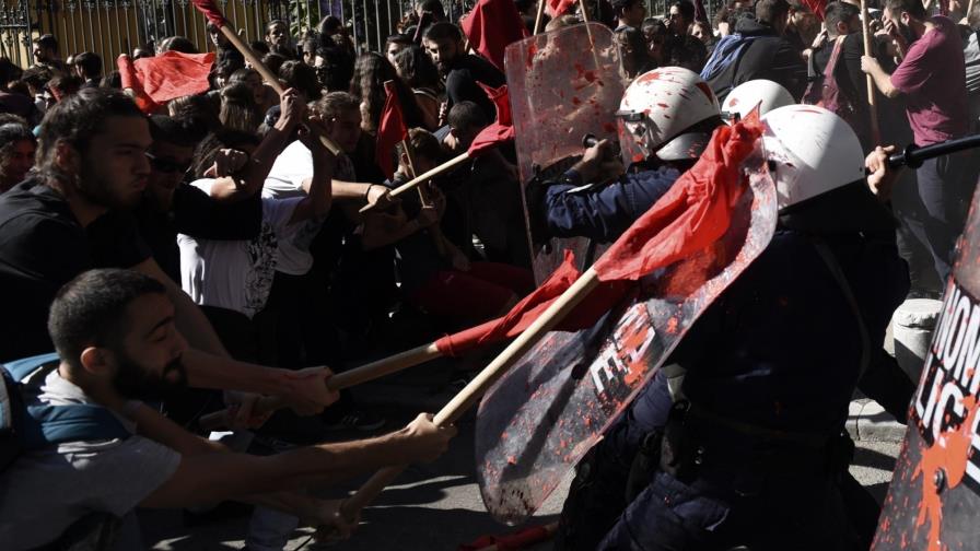 Violentas protestas en Grecia contra reformas económicas Violentas protestas en Grecia contra reformas económicas
