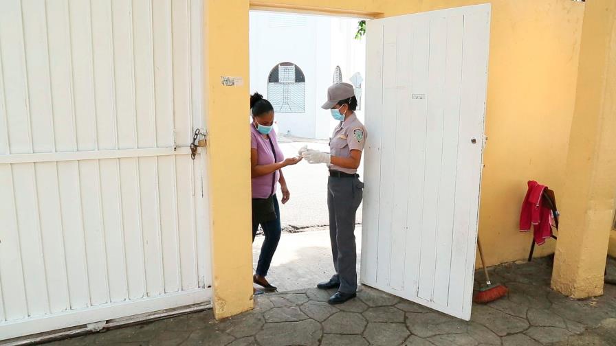 El Ministerio de Educación inicia este lunes entrega de alimentos crudos a padres de estudiantes