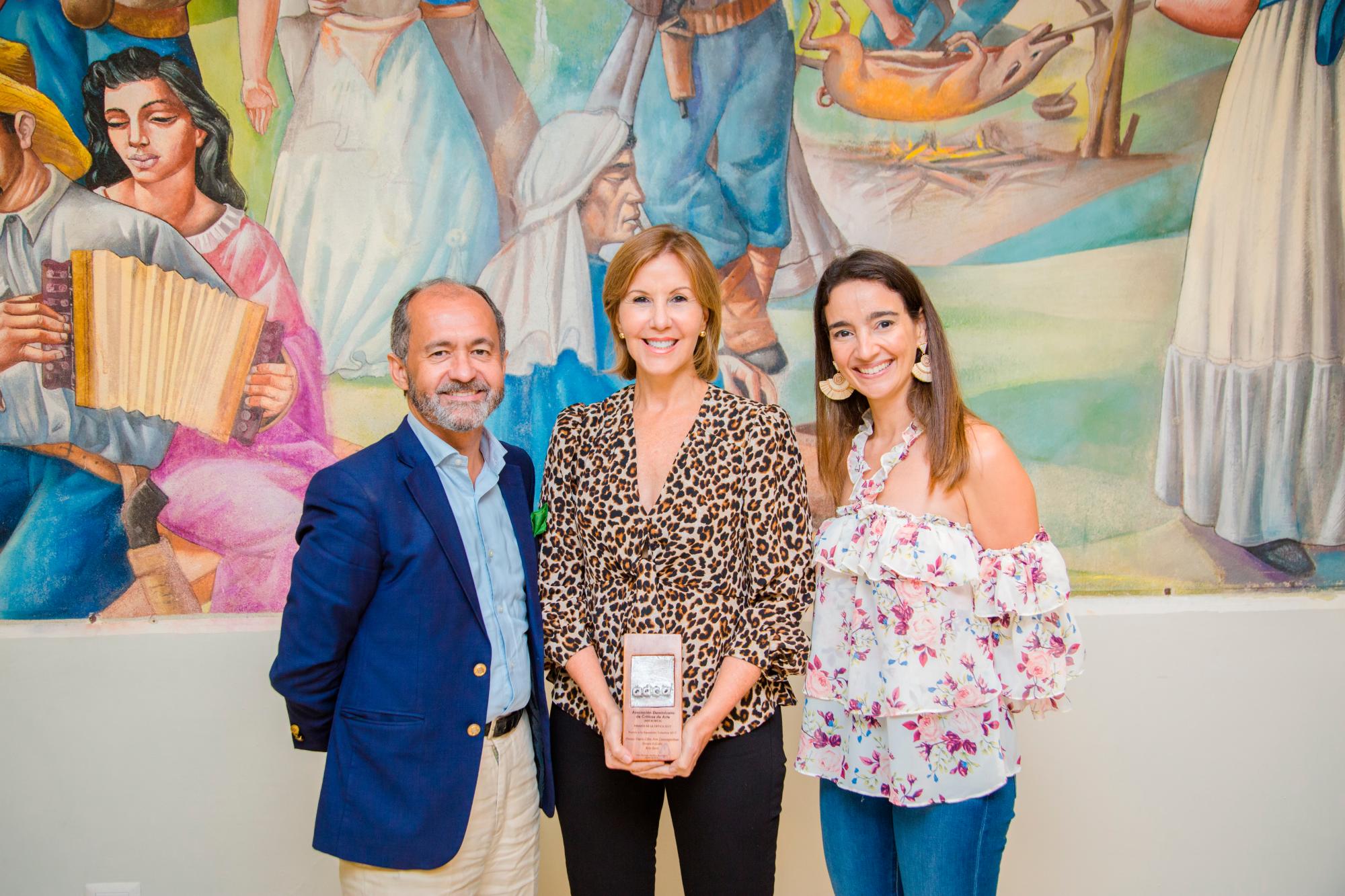 Fernando Casanova, Rosángela Pellerano y Bingene Armenteros.