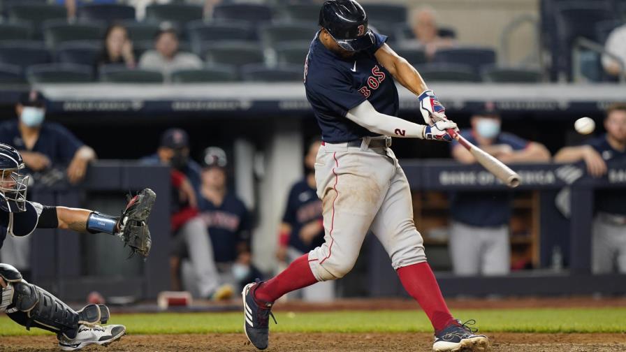 Bogaerts define por Boston en la 10ma en barrida a Yanquis