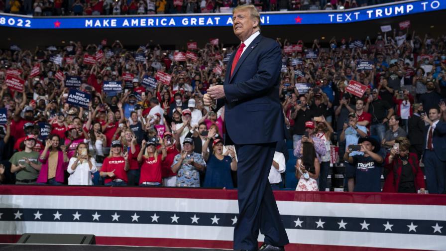 Trump trata de calmar a republicanos ante sombrío panorama Trump trata de calmar a republicanos ante sombrío panorama