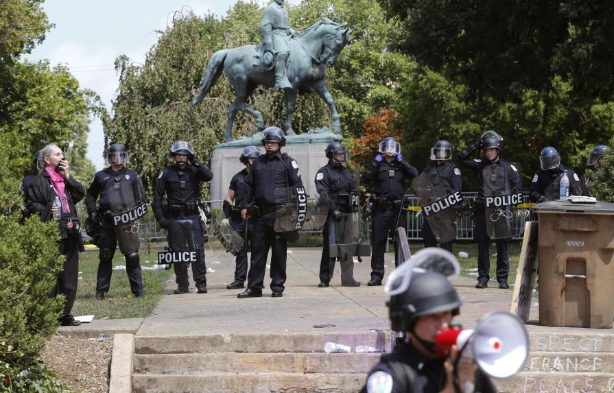 EEUU retira otra polémica estatua del ejército confederado