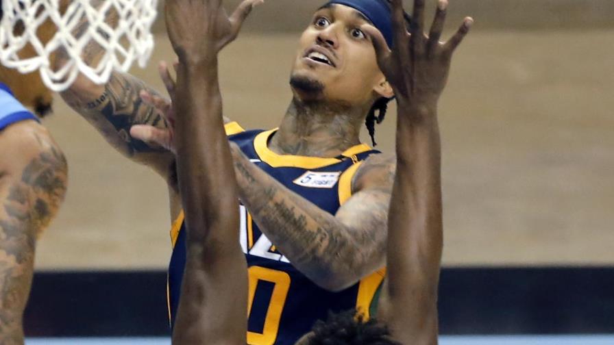 Con 22 puntos de Clarkson, Jazz supera fácilmente a Rockets