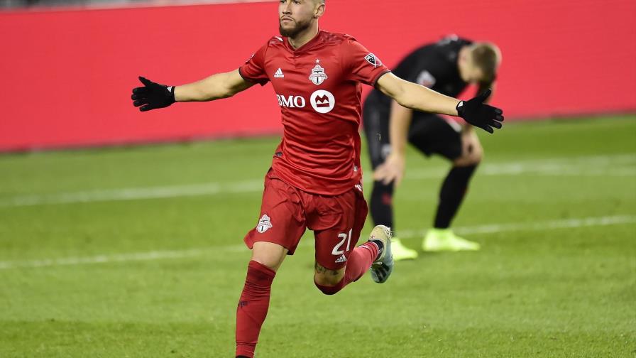 Gol de Escobar instala a Atlanta en semis de conferencia