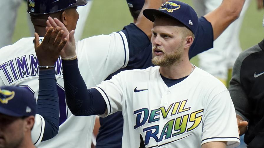 Meadows remolca tres; Rays se imponen a Filis Meadows remolca tres; Rays se imponen a Filis