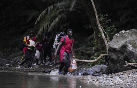 Cifra de niños cruzando el Darién alcanza máximo histórico
