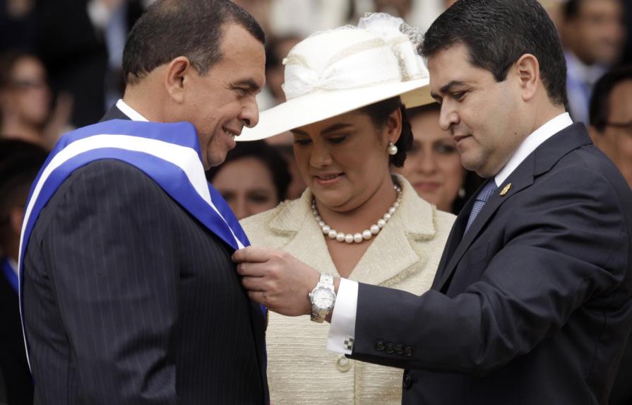 Extraficante detalla pagos de hermano presidente de Honduras