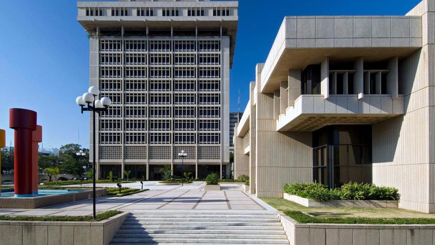 Banco Central mantiene su tasa de política monetaria en 3 % anual