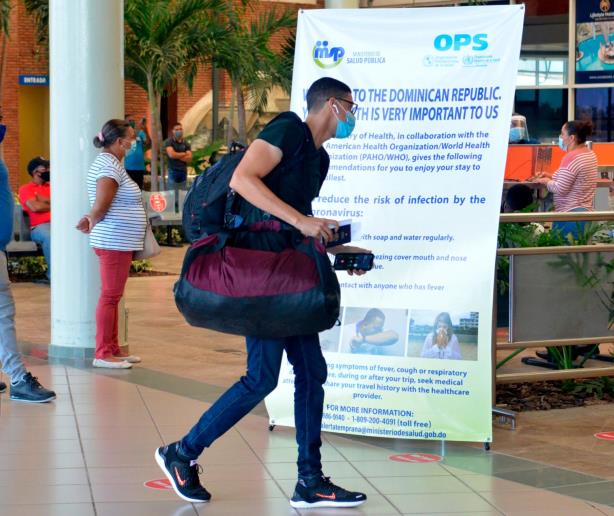 Dominicanos en el exterior viven dos pandemias: “La de aquí y la de allá”