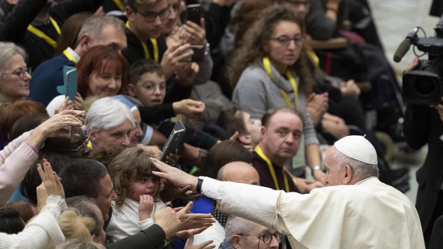 El Vaticano releva al jefe de control financiero tras redada El Vaticano releva al jefe de control financiero tras redada