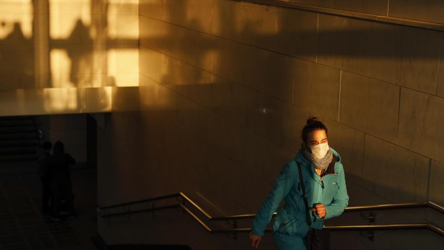 Rusia reporta otro récord de muertes diarias por COVID-19