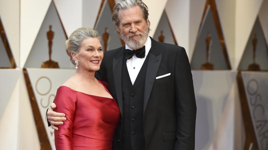 Jeff Bridges dice que tumor se redujo, padeció COVID Jeff Bridges dice que tumor se redujo, padeció COVID