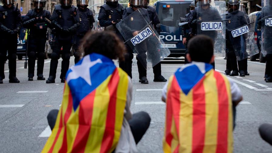 Investigan por terrorismo a plataforma que promueve protestas en Cataluña